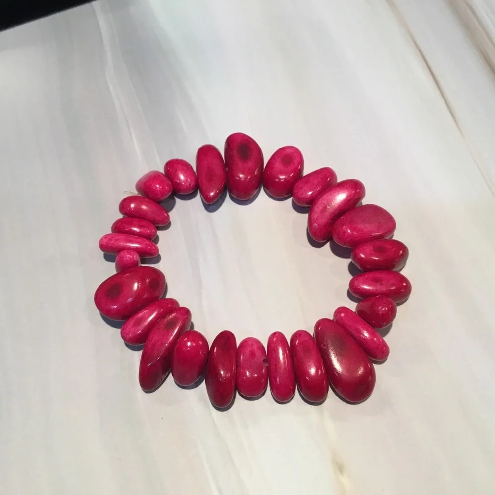Fuchsia Howlite Stretch Bracelet - Picture 1 of 5